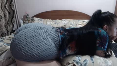 hugeassdevil online show from 09.11.25