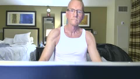 Snapshot of hugentuscaloosa chatting on 03.17.26 CAROLINA TIM online show from 03.17.26