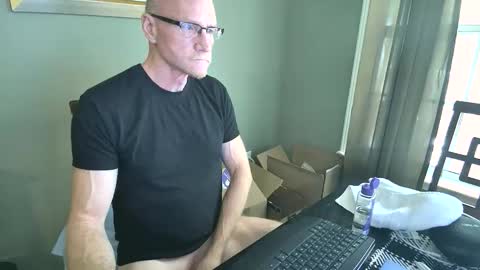 Snapshot of hugentuscaloosa chatting on 04.04.26 CAROLINA TIM online show from 04.04.26