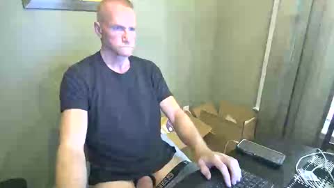 Snapshot of hugentuscaloosa chatting on 04.06.26 CAROLINA TIM online show from 04.06.26