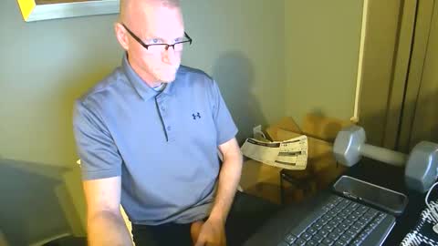 Snapshot of hugentuscaloosa chatting on 04.17.26 CAROLINA TIM online show from 04.17.26