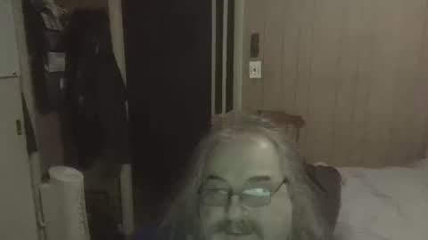 lonely huggy bear online show from 02.09.26