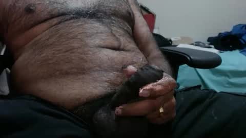 Snapshot of hugo_bulls chatting on 01.10.26 HunkyLover online show from 01.10.26