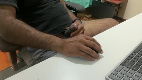 Snapshot of hugo_bulls chatting on 02.22.26 HunkyLover online show from 02.22.26