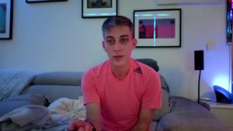 Snapshot of hugolandcam chatting on 01.19.25 Hugo online show from 01.19.25