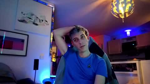 Snapshot of hugolandcam chatting on 01.26.25 Hugo online show from 01.26.25