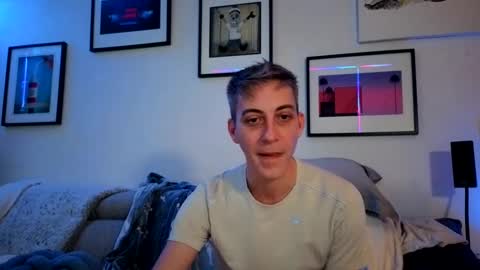 Snapshot of hugolandcam chatting on 01.28.25 Hugo online show from 01.28.25