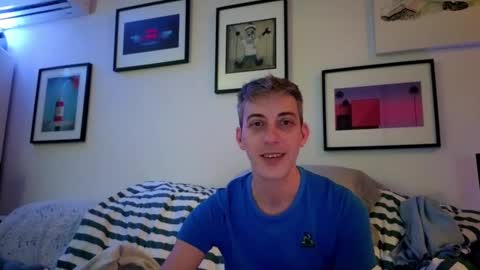 Snapshot of hugolandcam chatting on 02.05.25 Hugo online show from 02.05.25