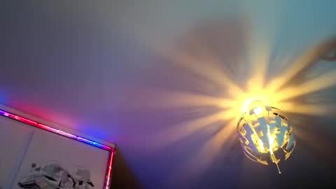 Snapshot of hugolandcam chatting on 09.26.25 Hugo online show from 09.26.25