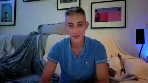 Snapshot of hugolandcam chatting on 09.29.25 Hugo online show from 09.29.25