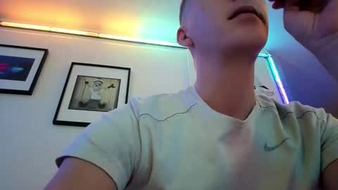 Snapshot of hugolandcam chatting on 11.05.25 Hugo online show from 11.05.25