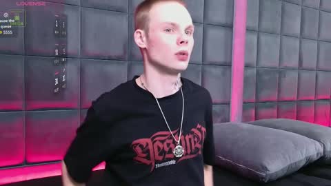 Snapshot of humpycream chatting on 02.02.26 BILL online show from 02.02.26