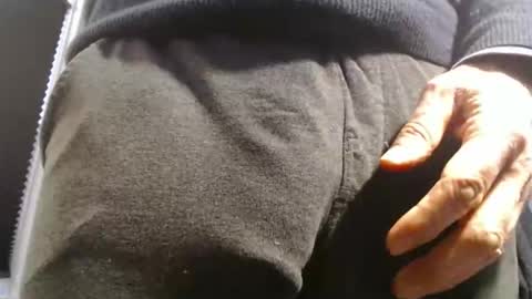 Snapshot of hung_hot_fit10 chatting on 04.22.26 Big uncut cock dripping online show from 04.22.26