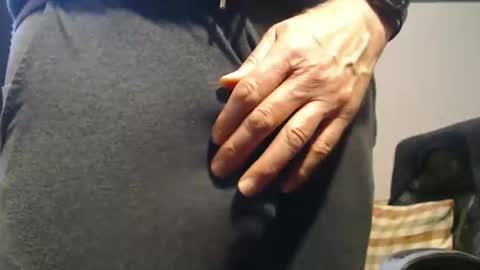 Snapshot of hung_hot_fit10 chatting on 05.09.26 Big uncut cock dripping online show from 05.09.26