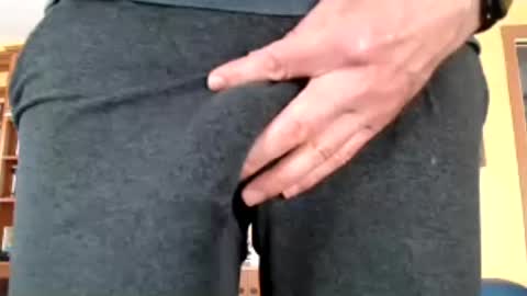 Snapshot of hung_hot_fit10 chatting on 07.11.26 Big uncut cock dripping online show from 07.11.26