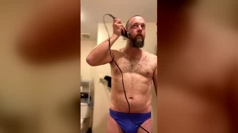 Snapshot of hungbwc99999 chatting on 12.21.25 hungbwc99999 online show from 12.21.25