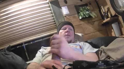 HuingsingleDad79 online show from 12.18.24