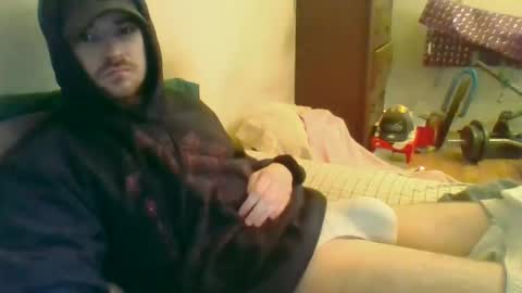 Snapshot of hungsubbb chatting on 02.07.25 Boi online show from 02.07.25