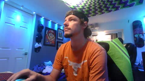 Snapshot of hungtxcock92 chatting on 10.08.25 hungtxcock92 online show from 10.08.25