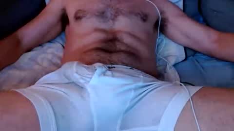 Snapshot of hungviper1 chatting on 12.23.25 Hungviper online show from 12.23.25