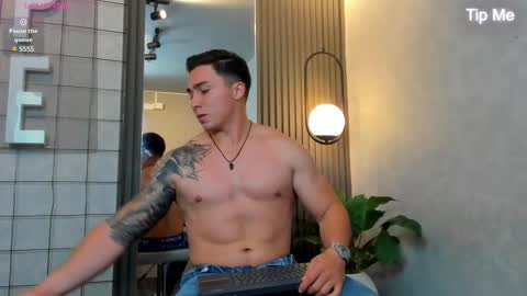 hunk_ryan online show from 02.15.25