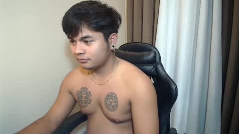 hunkyzeus online show from 05.18.26