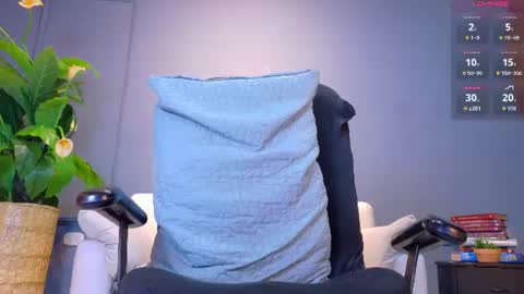 Hunter  online show from 06.25.26