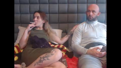 Snapshot of hunterandesme chatting on 01.22.25 HunterandEsme online show from 01.22.25