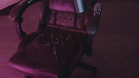 Snapshot of huntersolves chatting on 03.22.26 huntersolves online show from 03.22.26