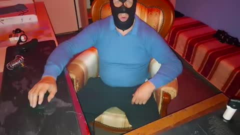 Snapshot of hupko chatting on 01.05.26 Peterr online show from 01.05.26