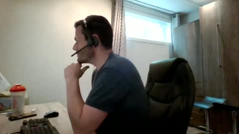 Snapshot of hurley7890 chatting on 06.19.26 hurley7890 online show from 06.19.26