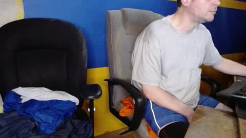 Huskyguy online show from 03.04.26