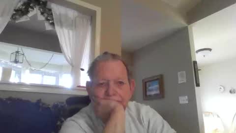 Snapshot of hvl13 chatting on 12.30.24 hvl13 online show from 12.30.24