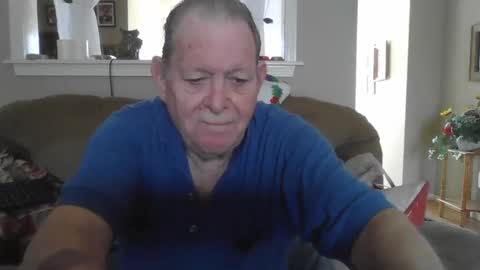 Snapshot of hvl13 chatting on 10.24.25 hvl13 online show from 10.24.25