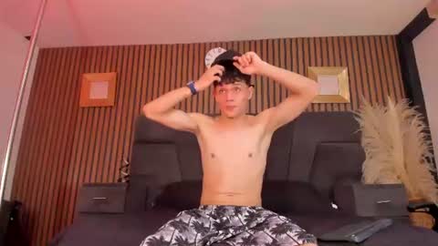 Snapshot of hydan_ chatting on 06.15.26 hydan_ online show from 06.15.26