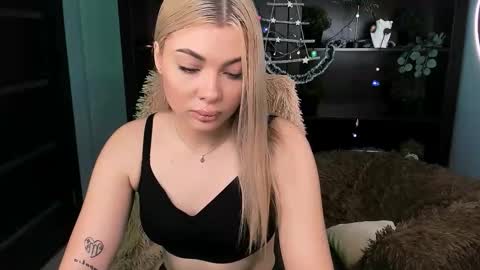 hyileyclark online show from 12.14.25