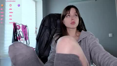 Miley. PVT open i have extra prices on nude show  online show from 02.18.26