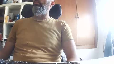 Snapshot of hyperpau chatting on 09.13.25 Hyperpau online show from 09.13.25