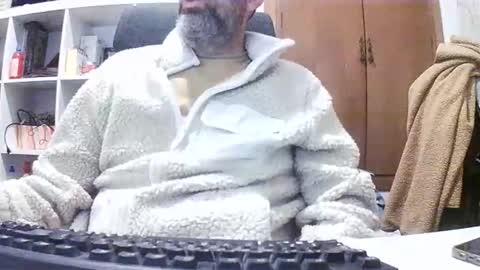 Snapshot of hyperpau chatting on 11.02.25 Hyperpau online show from 11.02.25