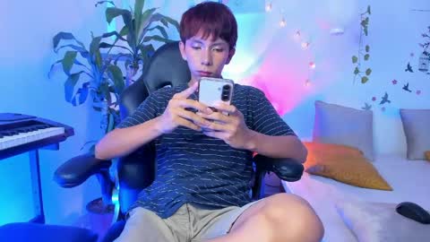 Snapshot of hyunjin_sun chatting on 04.13.26 Son Hyunjin online show from 04.13.26
