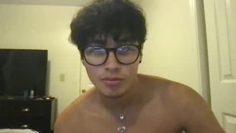 Snapshot of hyunluv chatting on 09.15.25 hyunluv online show from 09.15.25