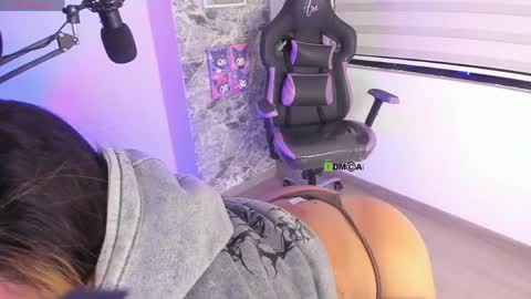 Ari online show from 03.22.26