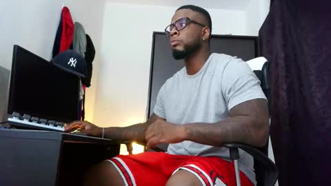 Mr H Independent model online show from 02.23.26