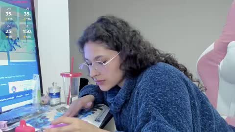 Snapshot of iam_nikki chatting on 03.11.25 On instagram Imm  NikkiHelp me reach 100 likes online show from 03.11.25