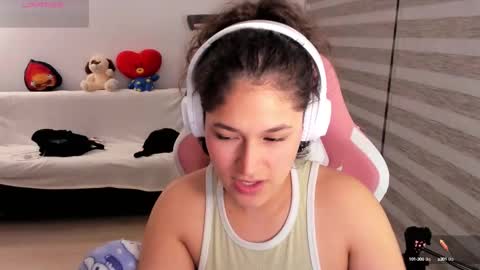 Snapshot of iam_nikki chatting on 09.30.25 On instagram Imm  NikkiHelp me reach 100 likes online show from 09.30.25