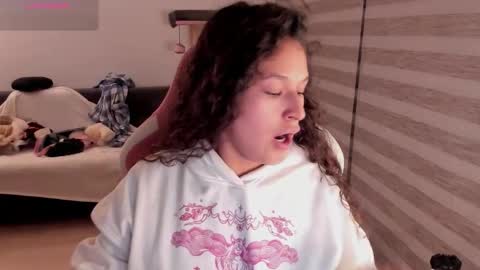 Snapshot of iam_nikki chatting on 10.15.25 On instagram Imm  NikkiHelp me reach 100 likes online show from 10.15.25