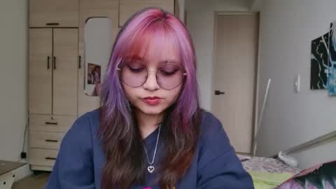 Snapshot of iam_zoechan chatting on 06.15.26 Zoe 3 online show from 06.15.26