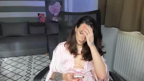 Baby Gal online show from 10.18.25