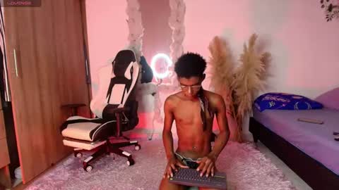 Snapshot of iamandrey_ chatting on 06.16.26 iamandrey_ online show from 06.16.26