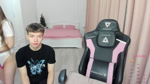 Cassie  STREAMS HERE EVERYDAY online show from 01.08.25